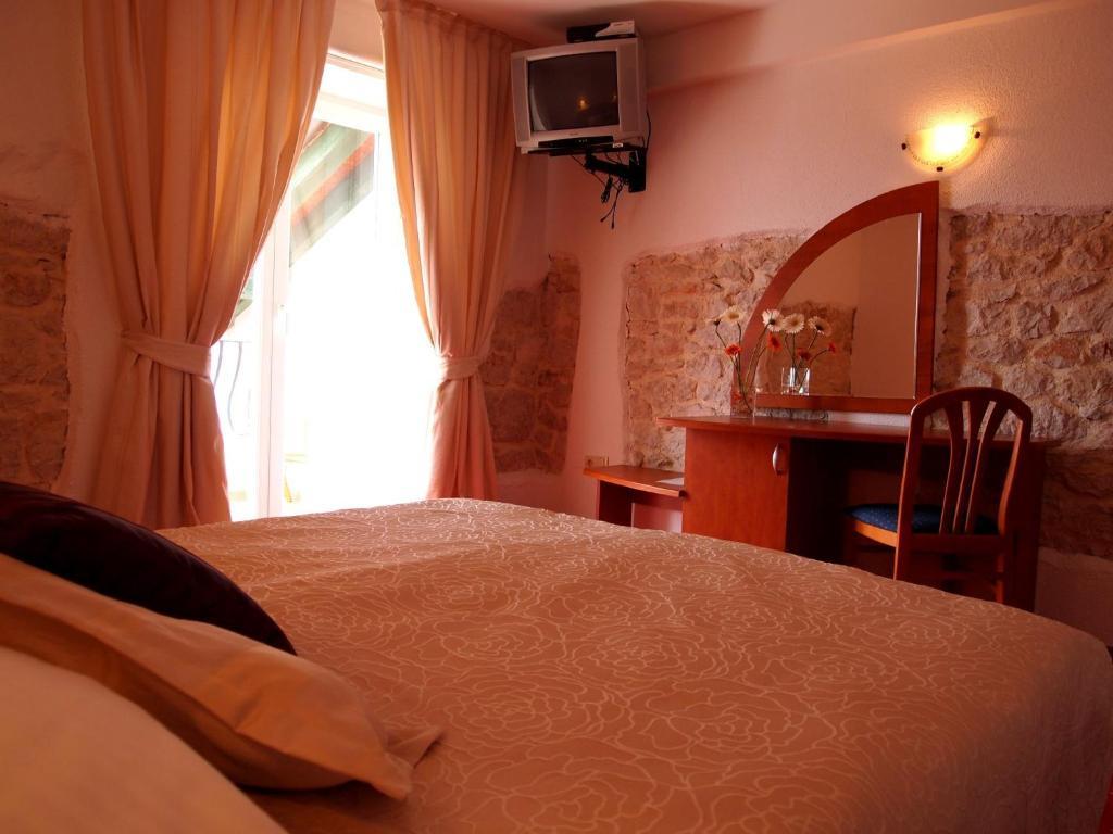 Barbat na Rabu Hotel Villa Barbat חדר תמונה